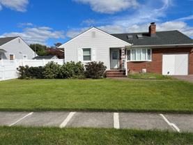 35 Laurel Ct - Photo 1 of 1