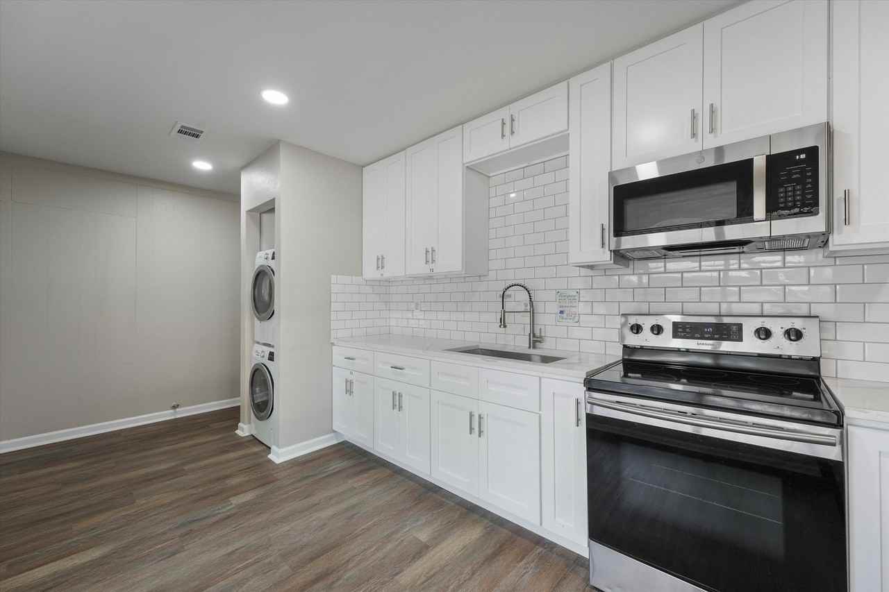 Lakeland Dr - Photo 6 of 15