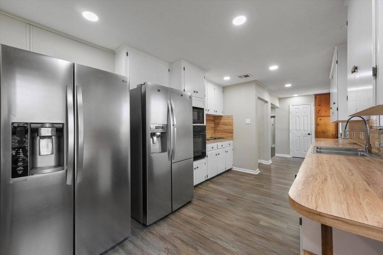 Lakeland Dr - Photo 5 of 12