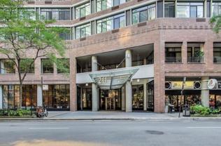 211 E Ohio St #1003 - Photo 1 of 1