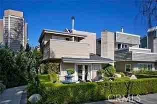 507 Narcissus Ave - Photo 1 of 1