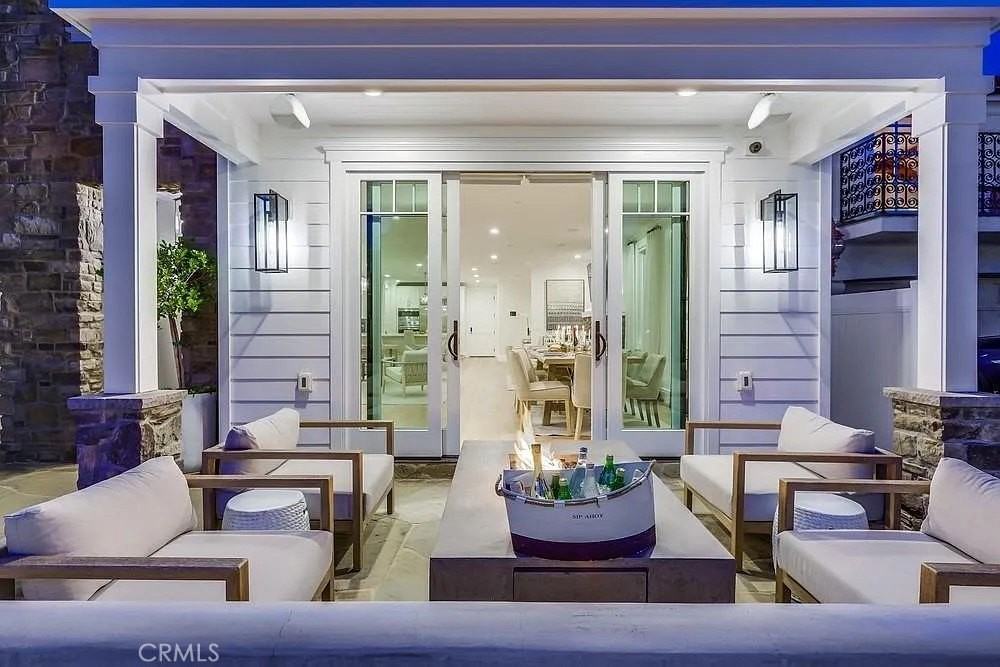 1508 E Balboa Blvd - Photo 2 of 50