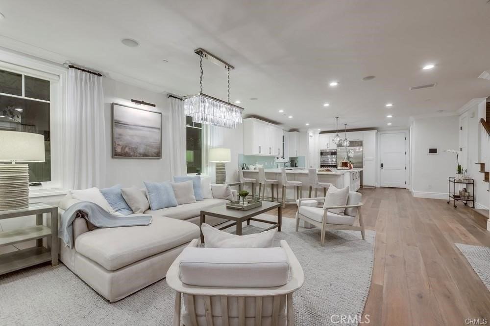 1508 E Balboa Blvd - Photo 5 of 50