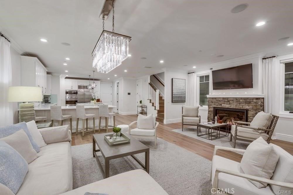 1508 E Balboa Blvd - Photo 6 of 50