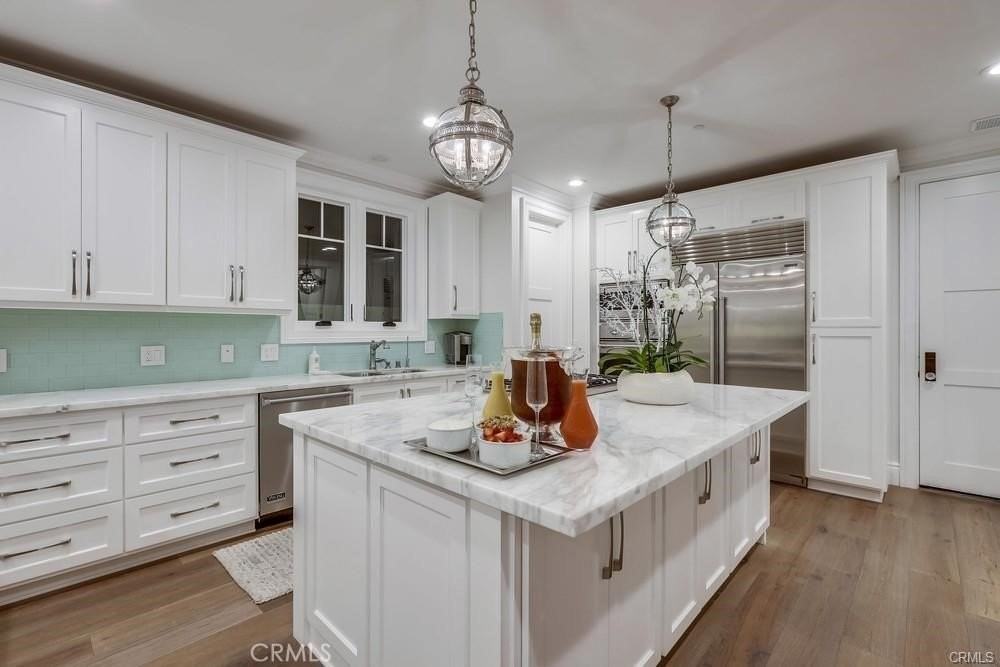 1508 E Balboa Blvd - Photo 7 of 50