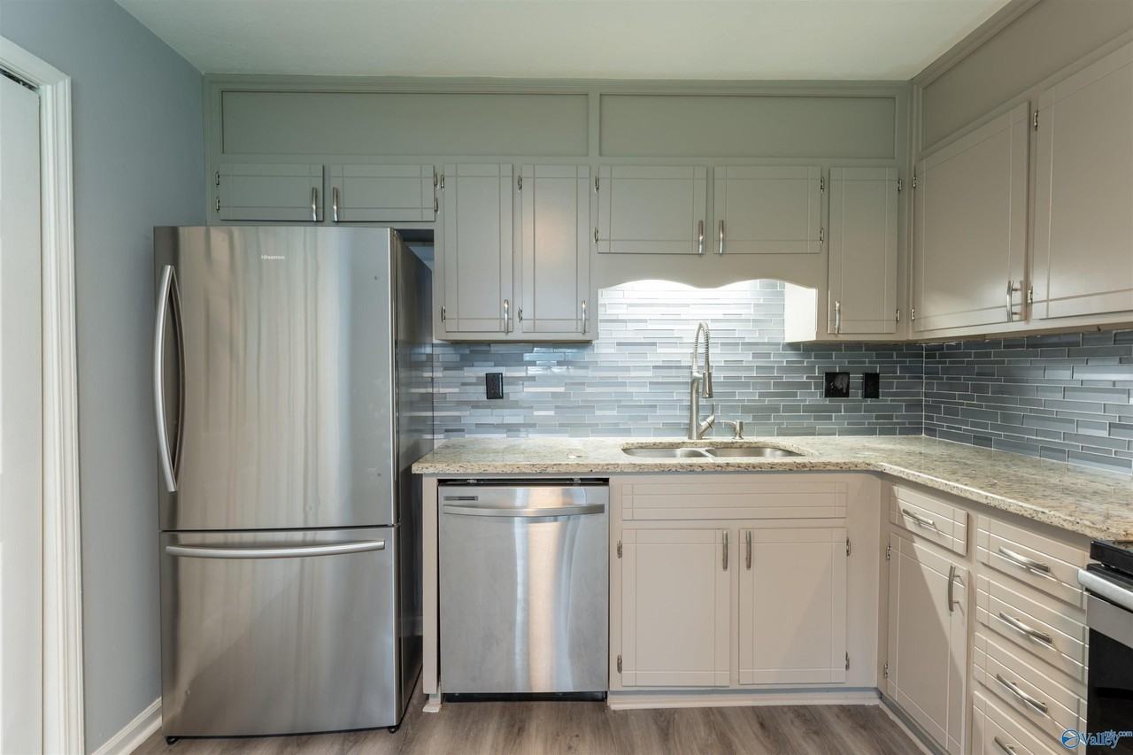 1912 Mangum Dr Nw - Photo 7 of 21