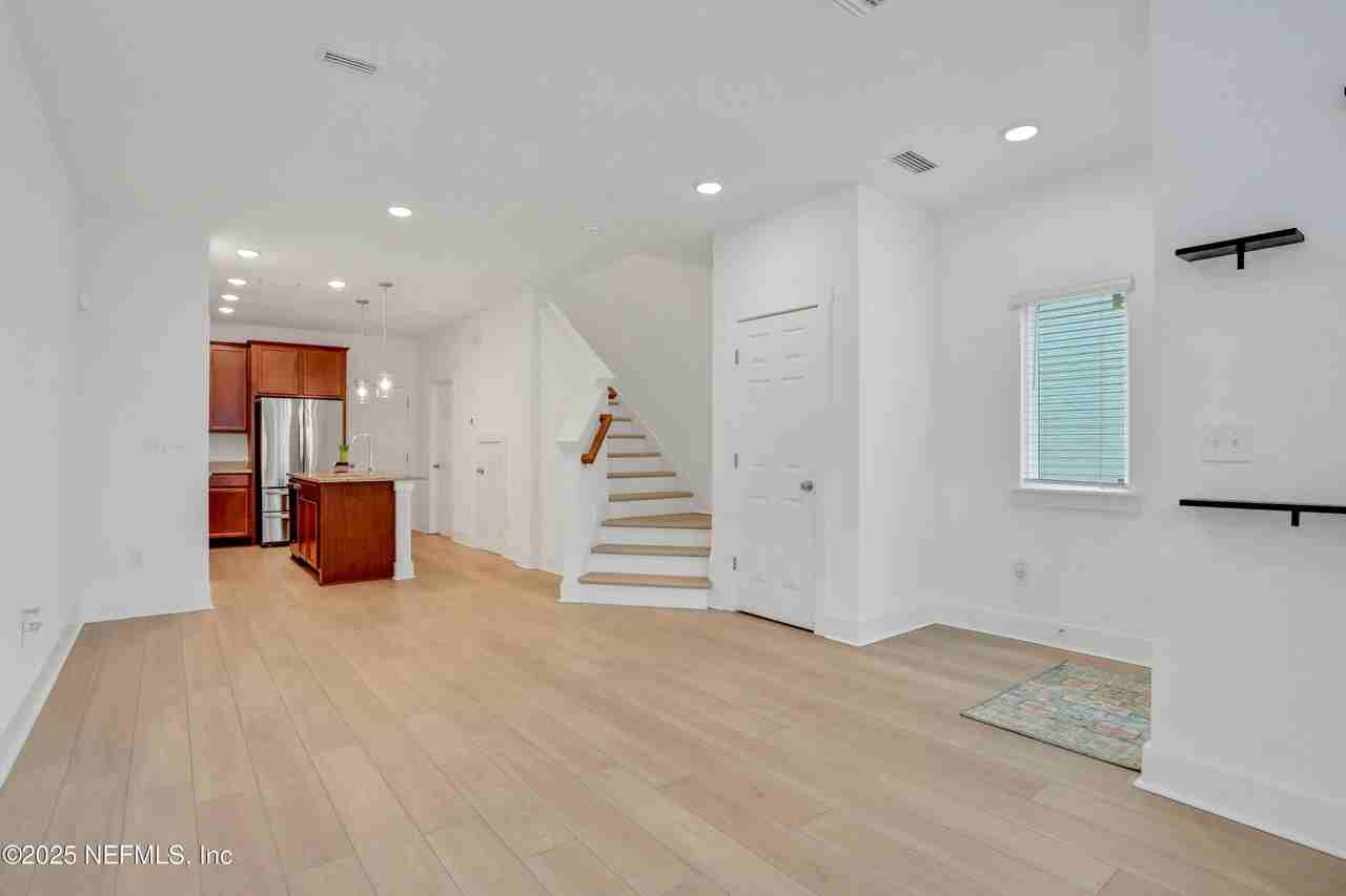 11103 Quasar Court - Photo 3 of 23