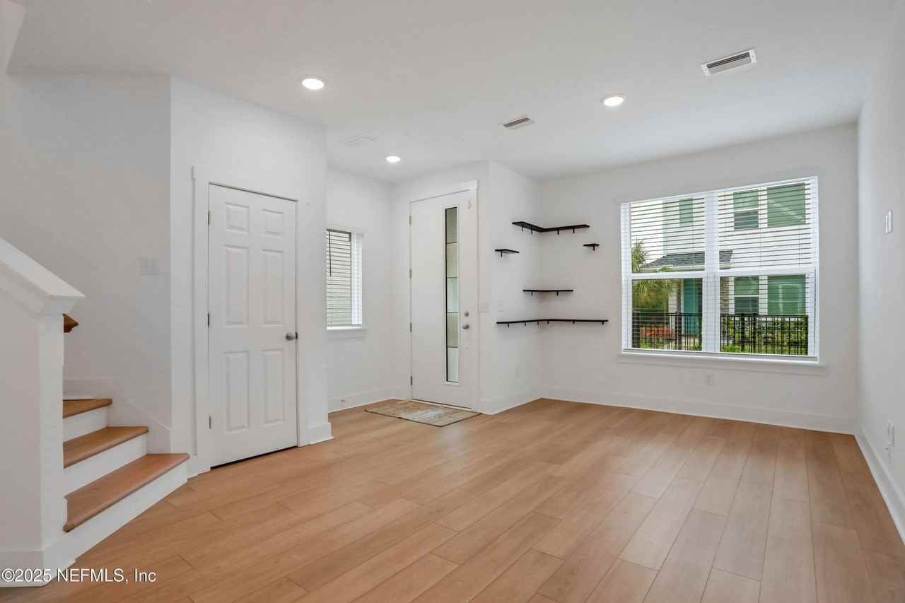 11103 Quasar Court - Photo 5 of 23