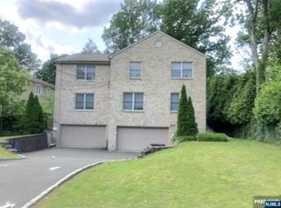 185 Tenafly Rd - Photo 1 of 1