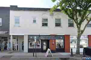 featured image of 190 Rock 4