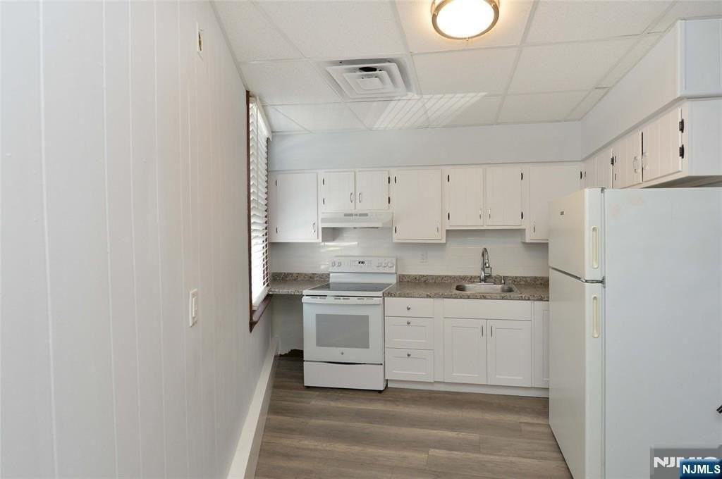 190 Rock 4 - Photo 6 of 14