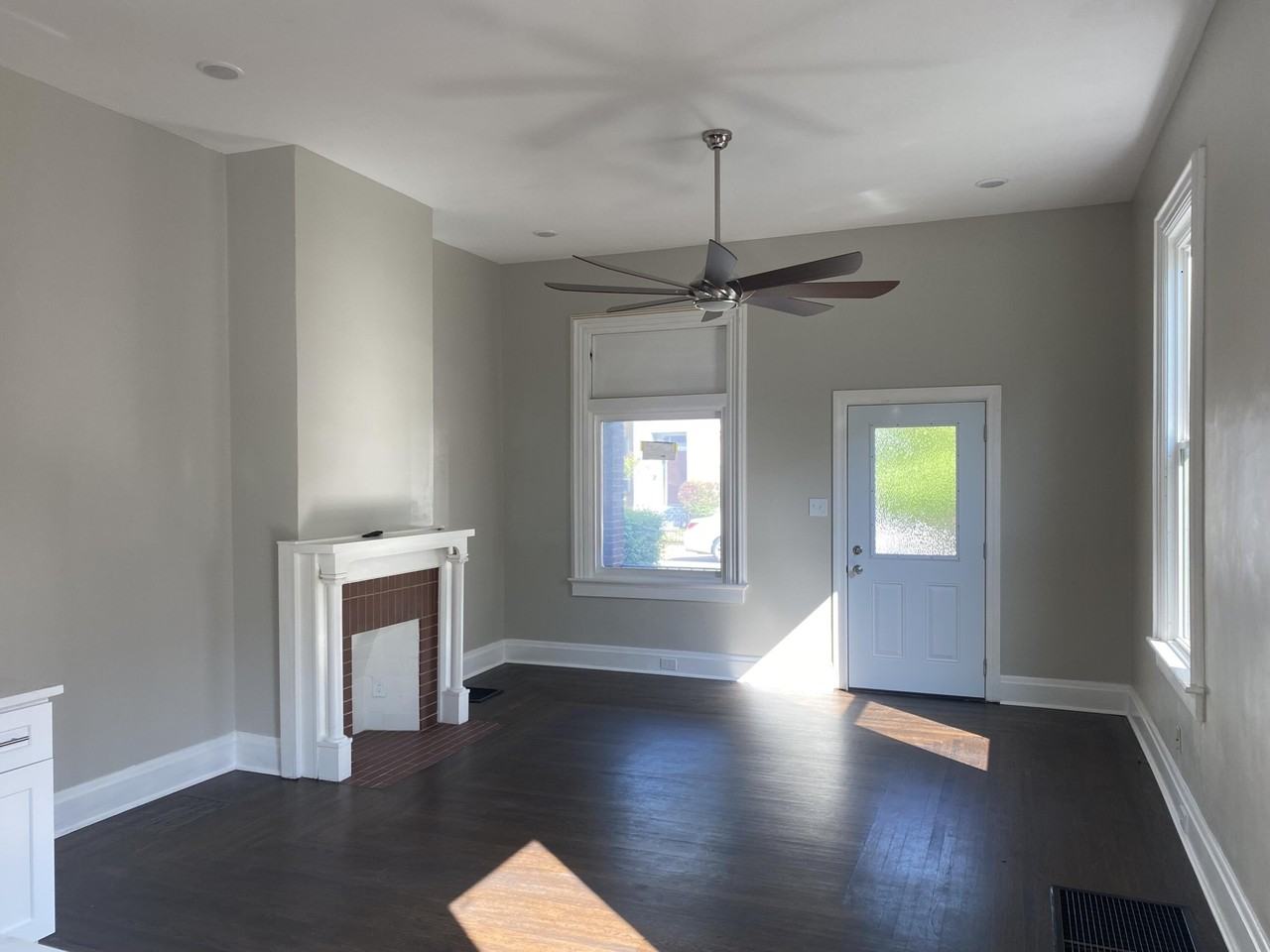 308 Center Street - Photo 3 of 17