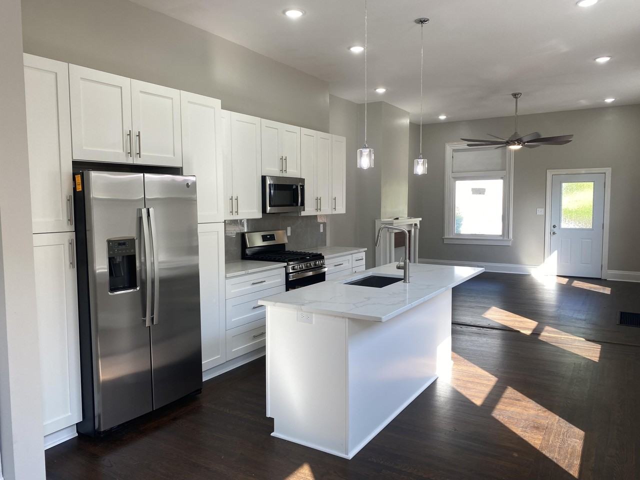 308 Center Street - Photo 5 of 17