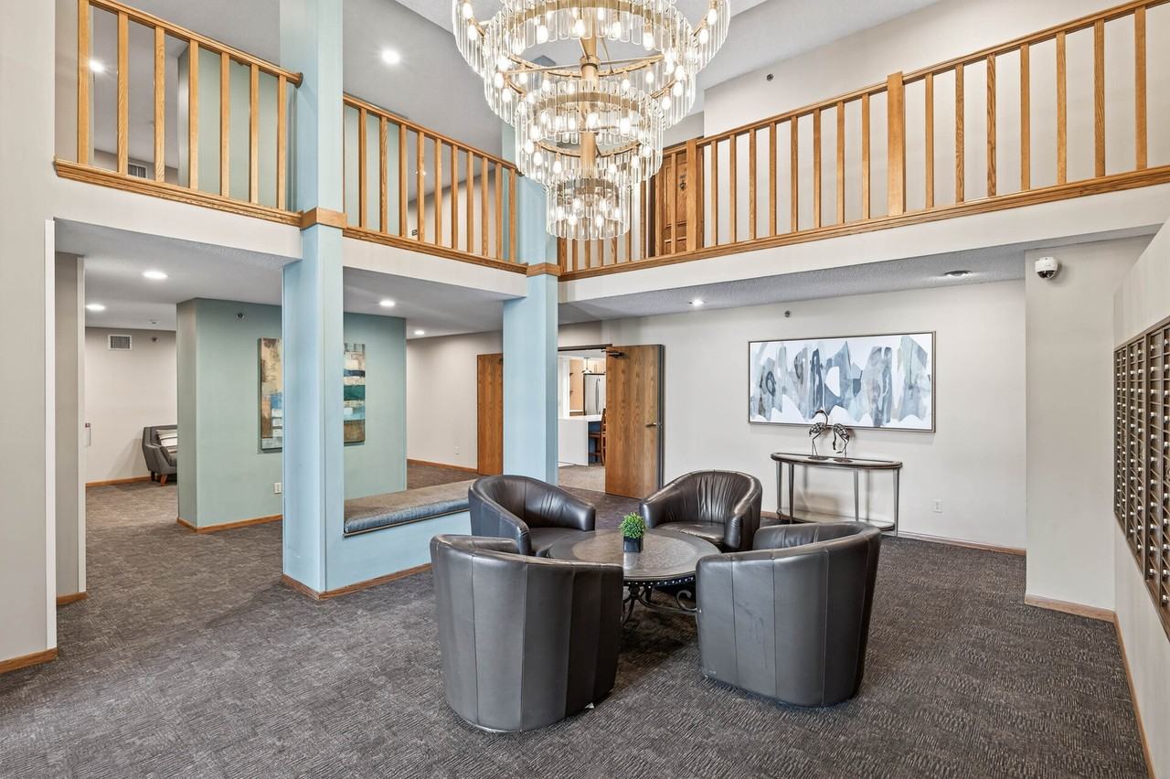 6901 West 84th Street #361 - Photo 3 of 18