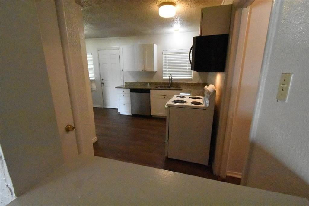 803 Biggs Ter - Photo 5 of 23