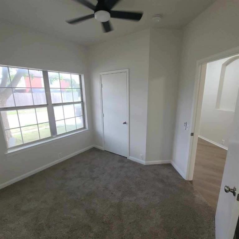 3304 Eagle Mountain Dr - Photo 3 of 12