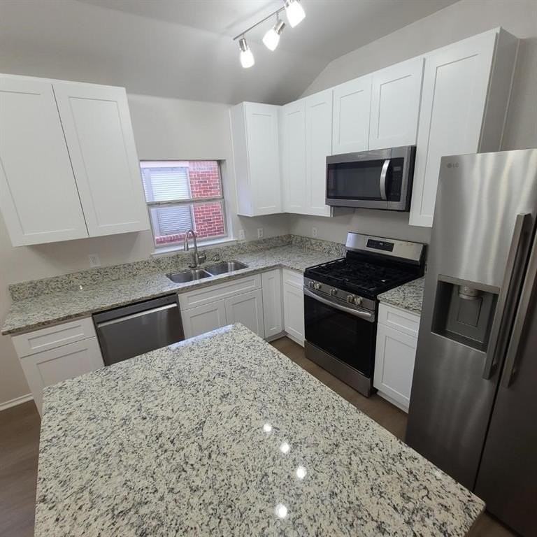 3304 Eagle Mountain Dr - Photo 4 of 12