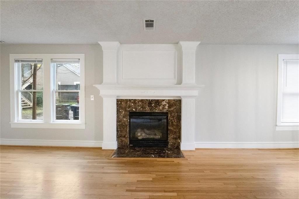 3317 W 5th St - Photo 6 of 27