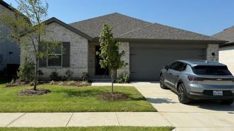 820 Jacquelyn Dr - Photo 1 of 1