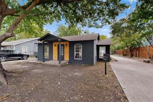 1404 N Bradley St - Photo 1 of 1