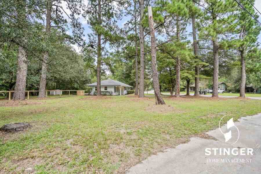 401 Fraser Dr - Photo 3 of 27