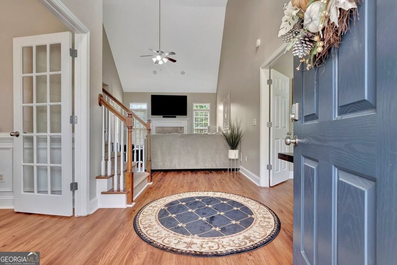 311 Hambrick Park - Photo 5 of 22