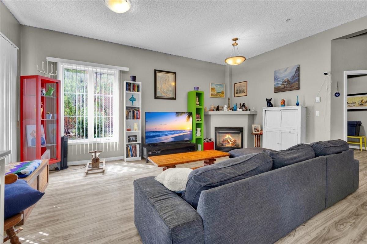 9200 108 Ave Nw - Photo 3 of 29