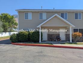 496 En - Photo 1 of 1