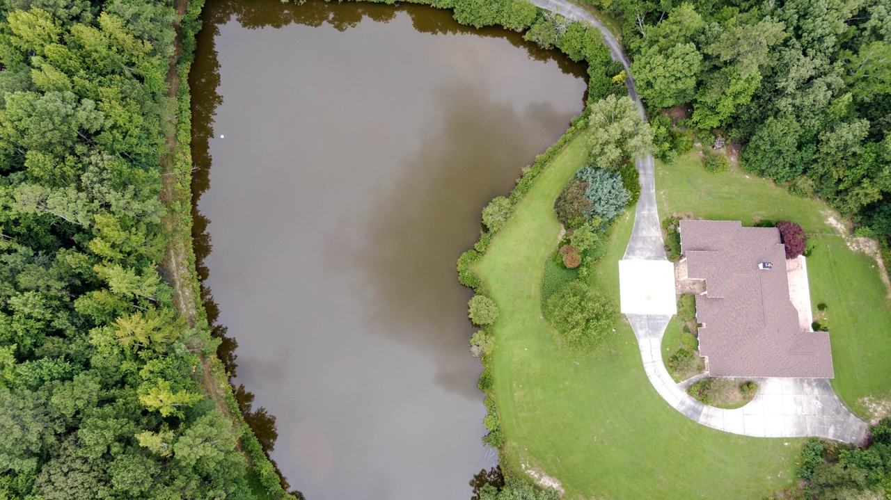 535 Hawk Rd - Photo 2 of 50