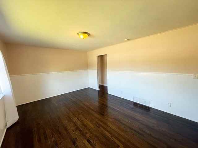 319 S Norfolk St - Photo 2 of 16