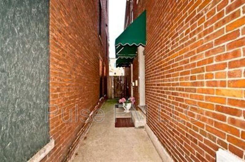 112 East Fifth Street - Photo 6 of 25