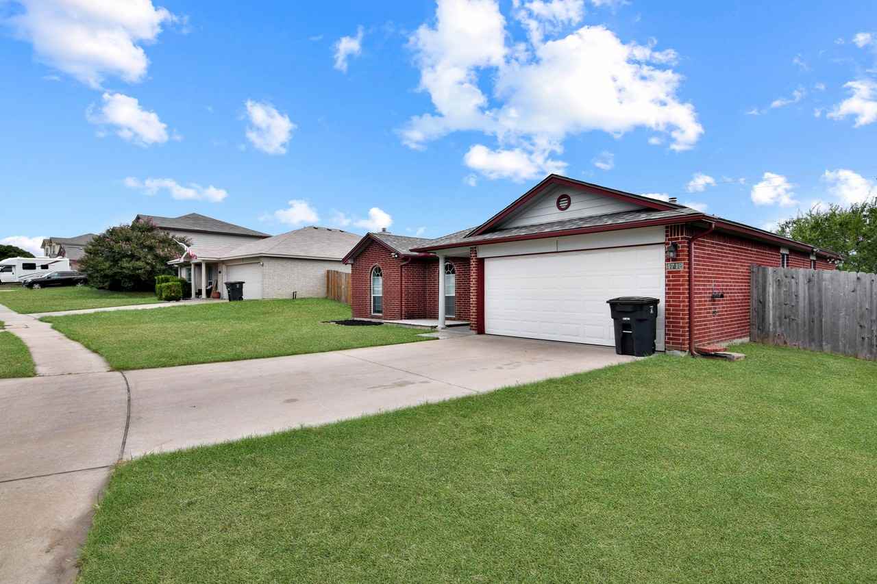 4712 Water Oak Dr - Photo 3 of 25