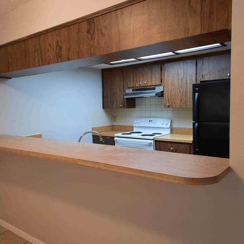 682 37th Street North - Photo 5 of 9