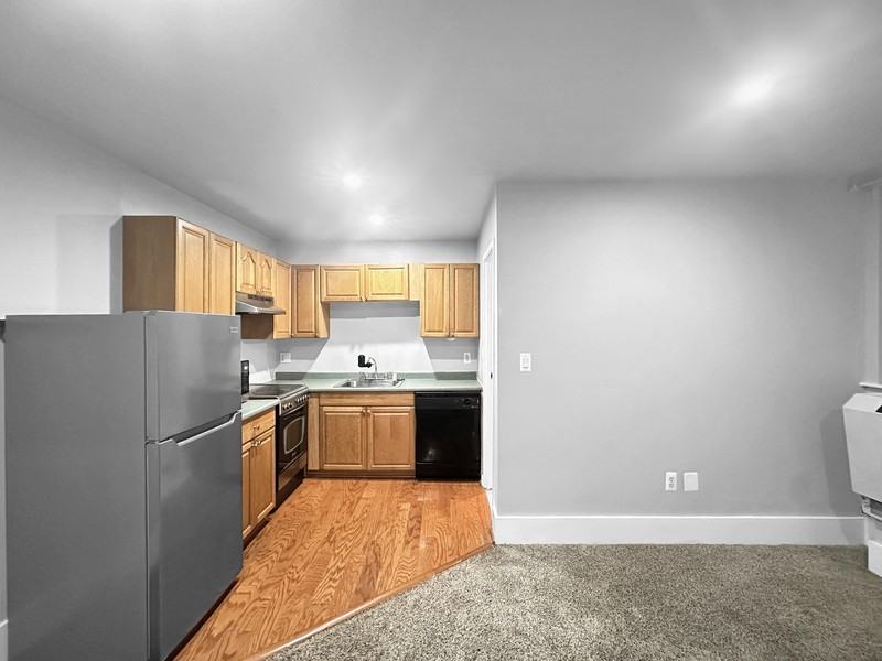 1001 Saint Paul St #12A - Photo 5 of 11