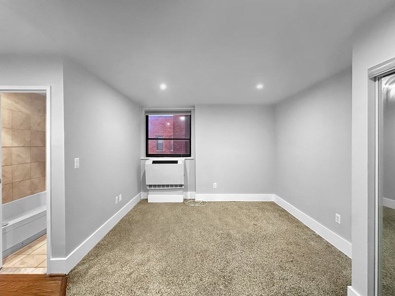 1001 Saint Paul St #12A - Photo 6 of 11