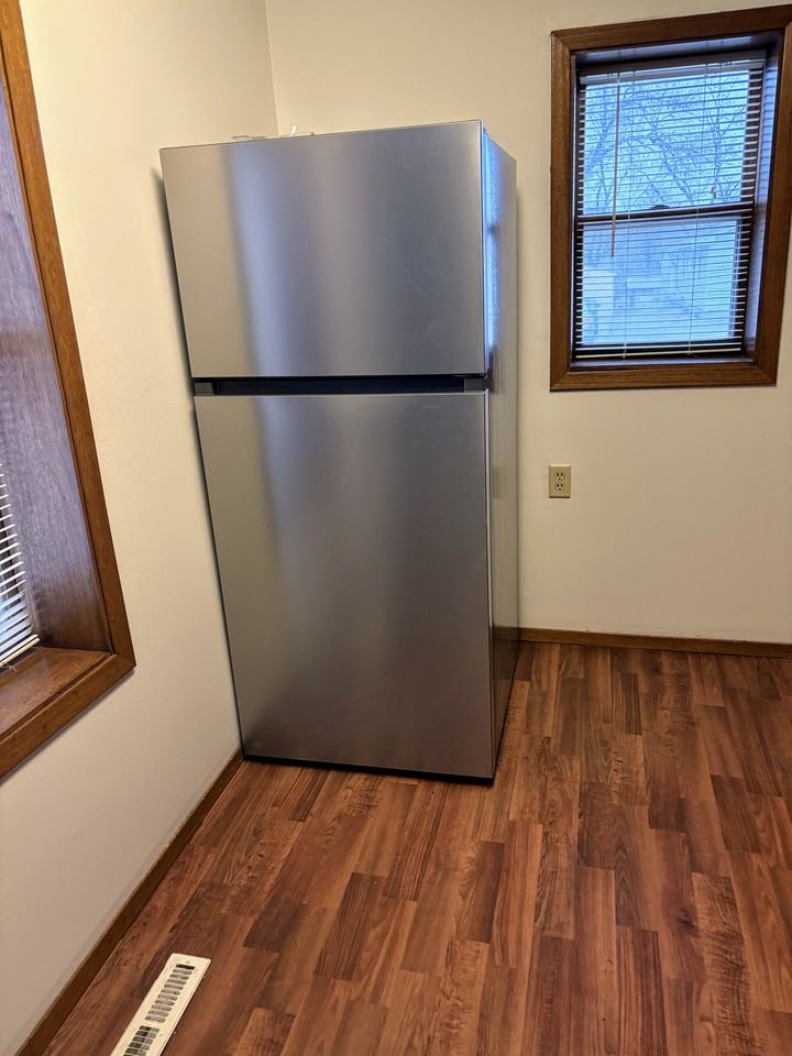 1426 East 17th Street - Photo 3 of 16