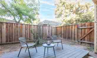 421 Northlake Dr - Photo 1 of 1