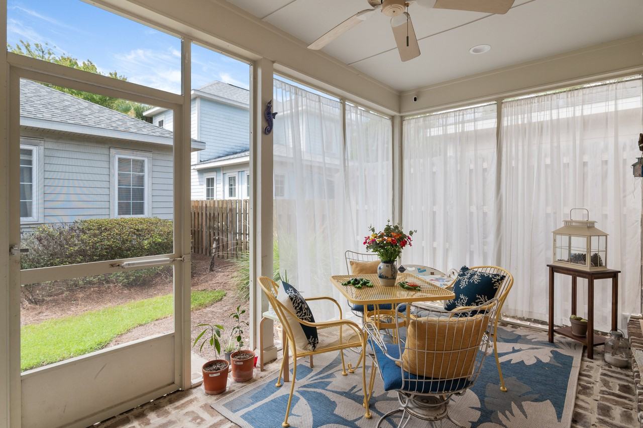 154 Christian Dr - Photo 4 of 22