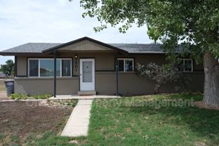 901 Elm St - Photo 1 of 1