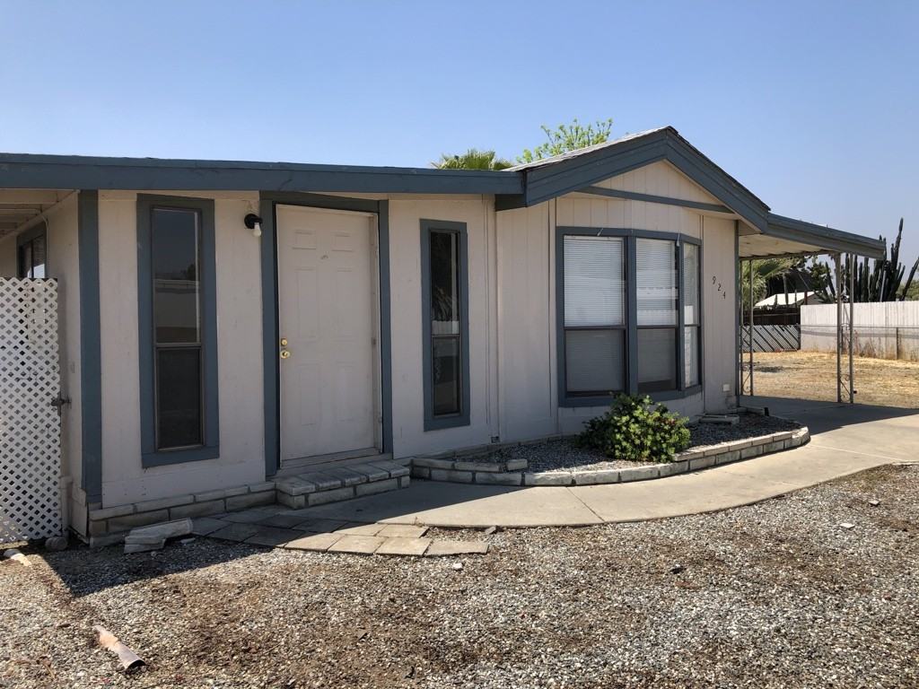 924 Dennis Way - Photo 2 of 21