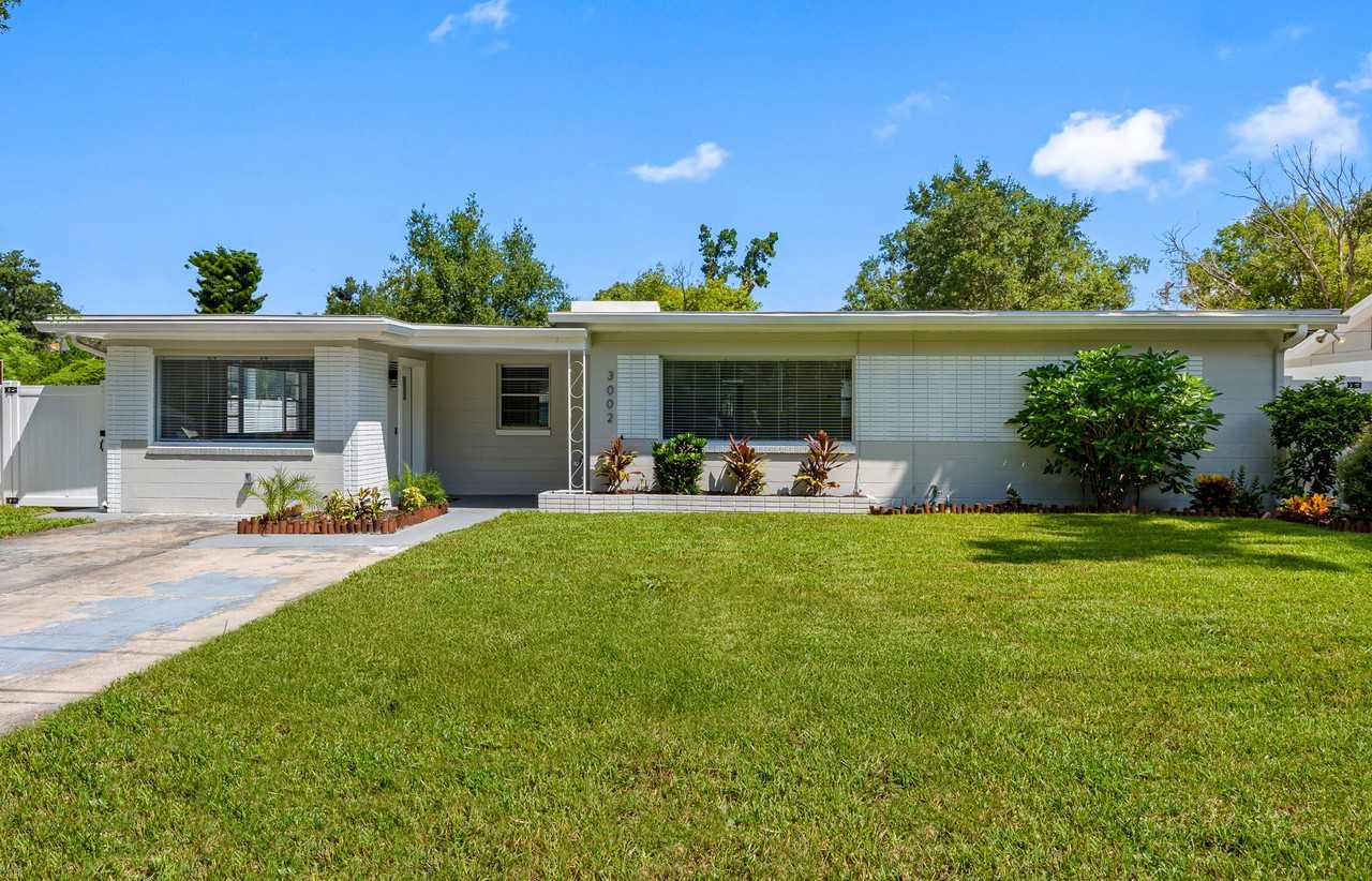 3002 E Elm St - Photo 2 of 20