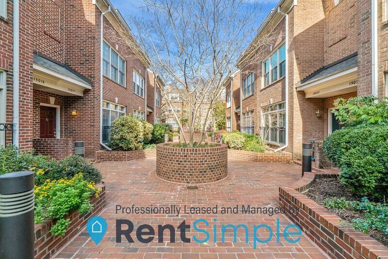 1501 N Colonial Ter #C - Photo 2 of 49