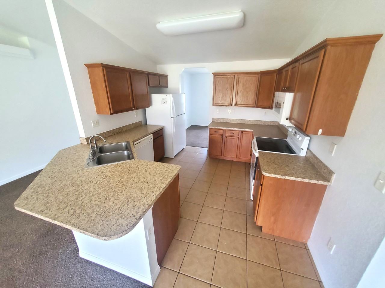 6605 Southwest 129th Loop - Photo 4 of 11