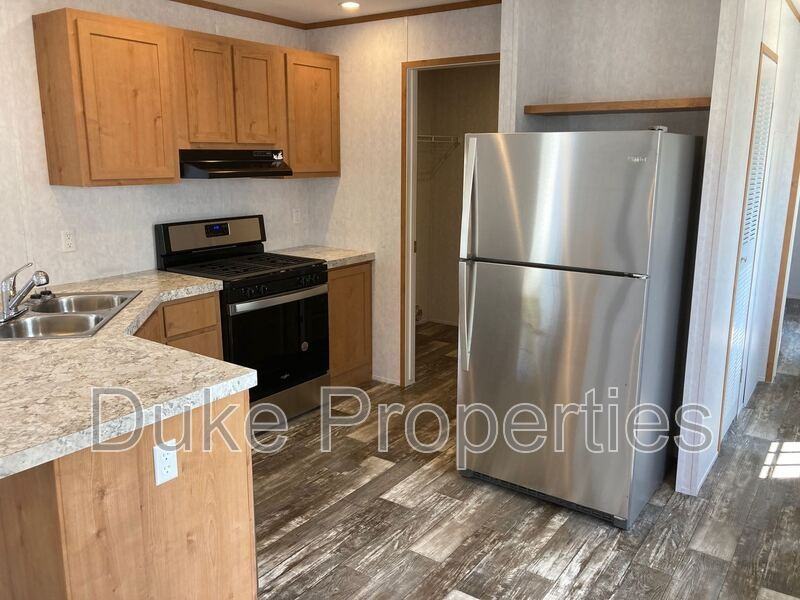 117 S Main St #8 - Photo 6 of 22