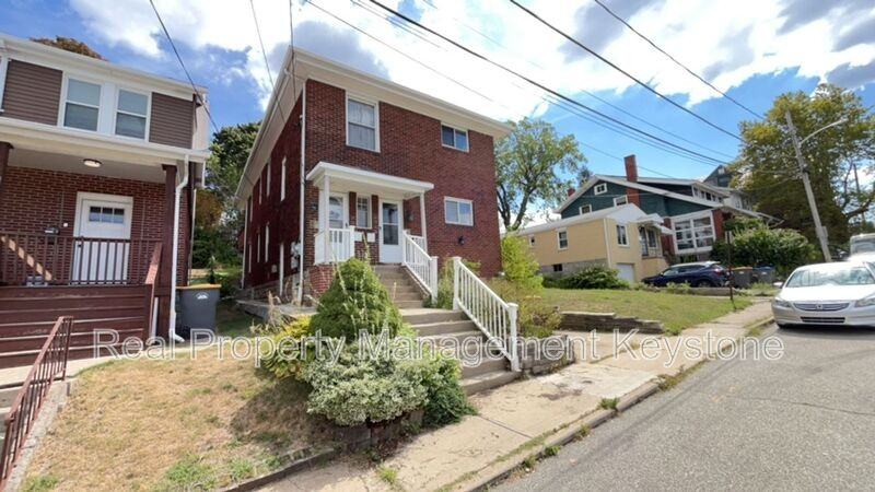 1428 Park Blvd - Photo 3 of 19