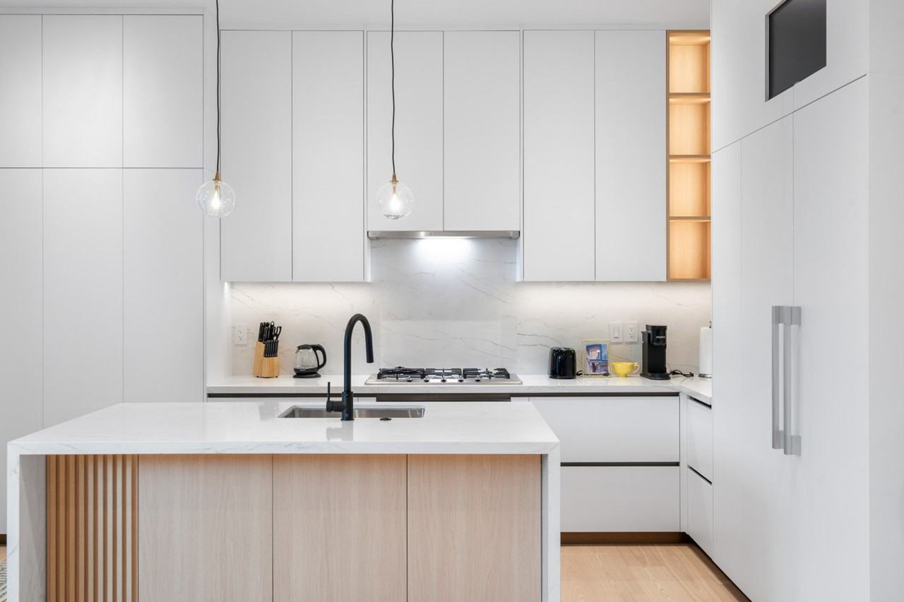 4084 West 10th Ave #1250686P - Photo 7 of 33