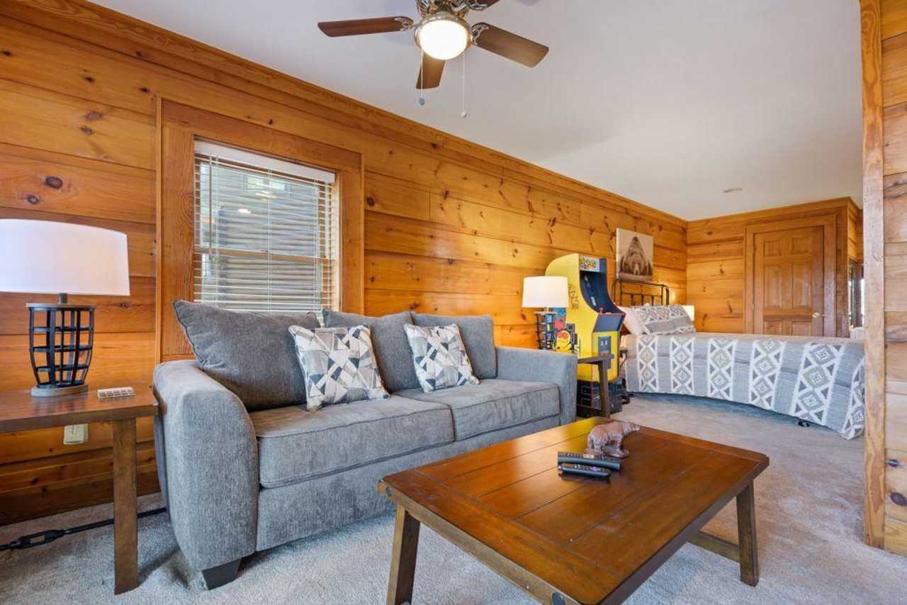 741 Golf View Boulevard - Photo 2 of 50