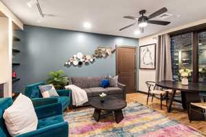 featured image of 611 Commerce St