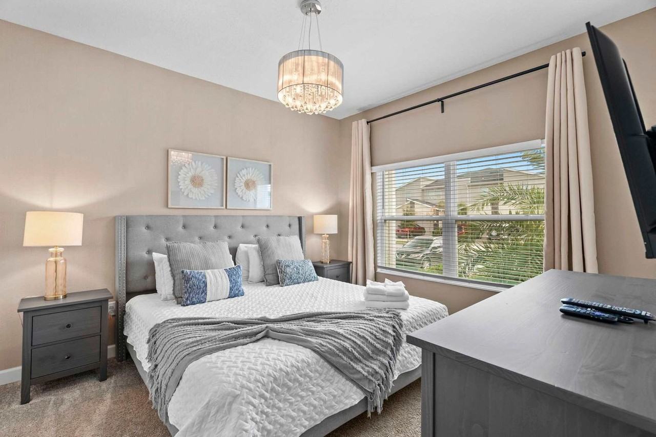 1074 Splash Shot Pl #1280915P - Photo 7 of 46