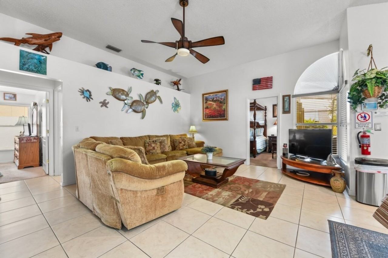 2964 Viscount Cir #1285820P - Photo 3 of 45